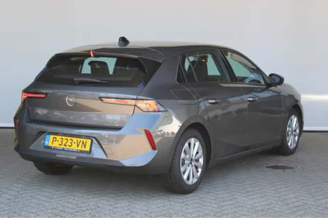 Opel Astra (2022) thumbnail 2