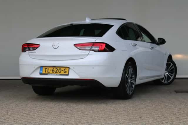 Opel Insignia Grand Sport (2018) thumbnail 4