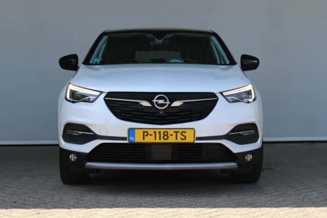 Opel Grandland X (2020) thumbnail 2