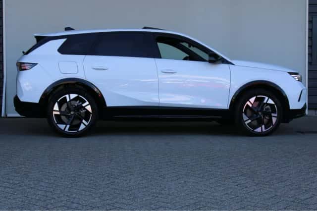 Opel Grandland (2025) thumbnail 4