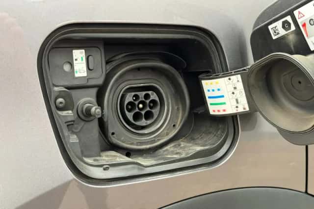 Renault Captur (2022) thumbnail 13