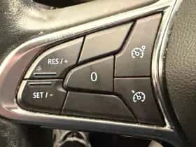Renault Captur (2022) thumbnail 17