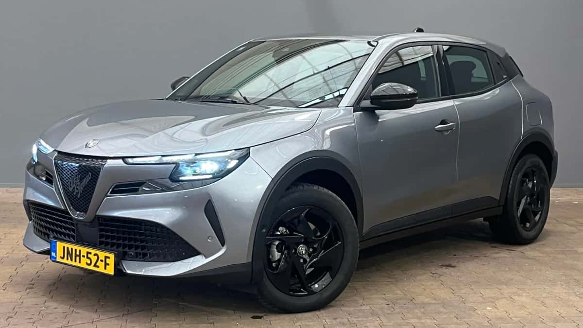 Alfa Romeo Junior (2025) — foto 1