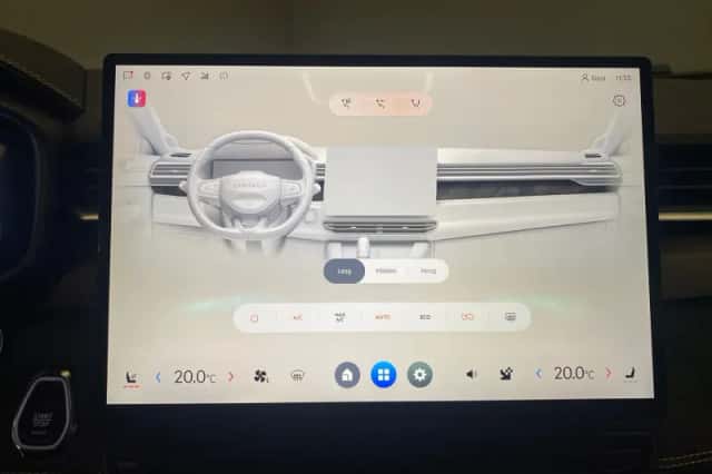 Lynk & Co 01 (2025) thumbnail 11