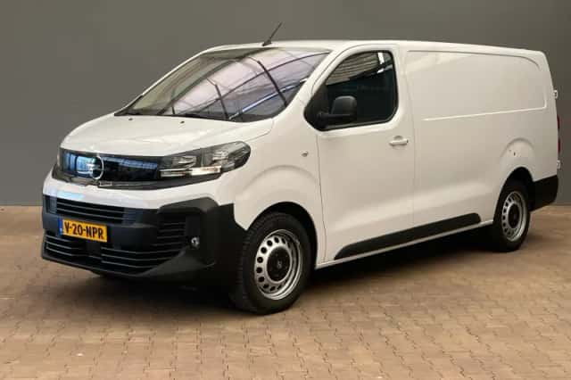 Opel Vivaro (2024) thumbnail 1
