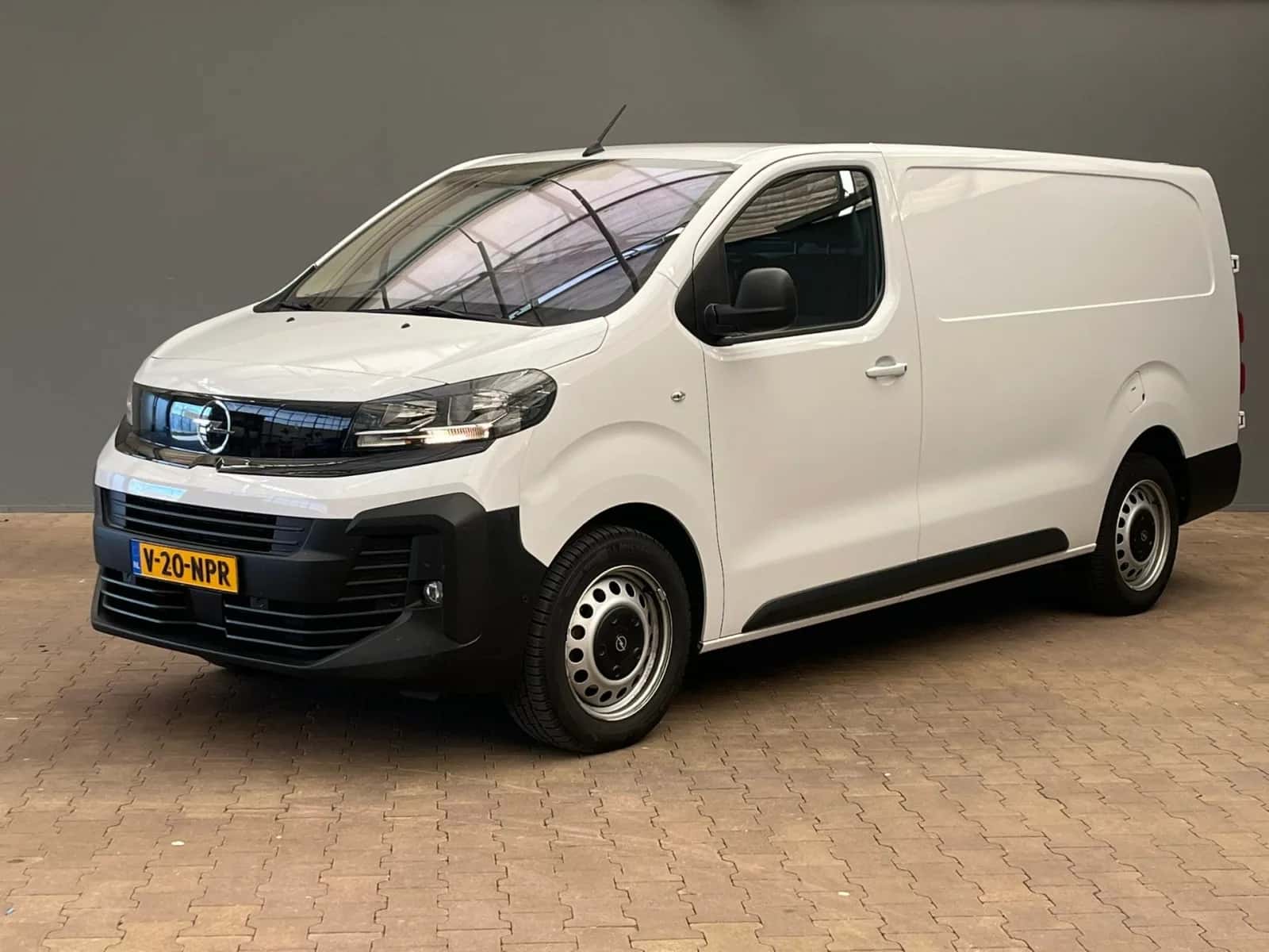 Opel Vivaro (2024) — foto 1
