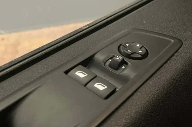 Opel Vivaro (2024) thumbnail 14