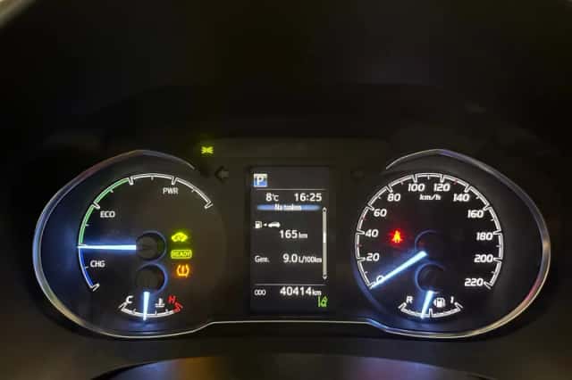 Toyota Yaris (2020) thumbnail 3