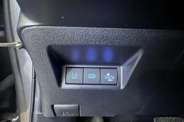 Toyota Yaris (2020) thumbnail 21