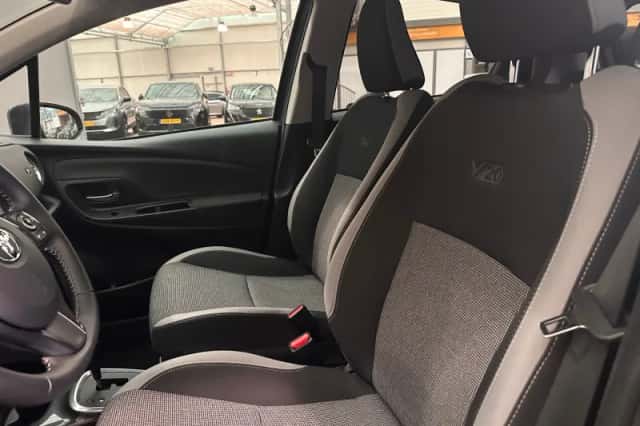 Toyota Yaris (2020) thumbnail 22