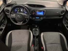 Toyota Yaris (2020) thumbnail 4