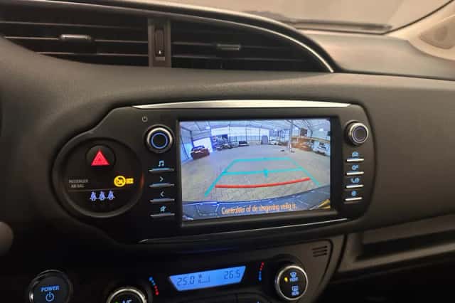 Toyota Yaris (2020) thumbnail 6