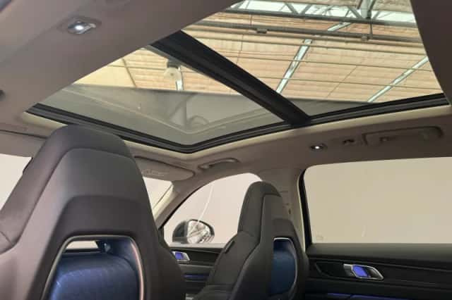 Lynk & Co 01 (2022) thumbnail 2