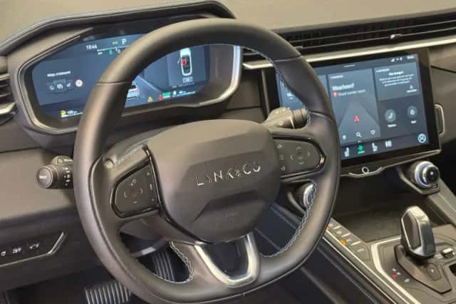 Lynk & Co 01 (2022) thumbnail 4