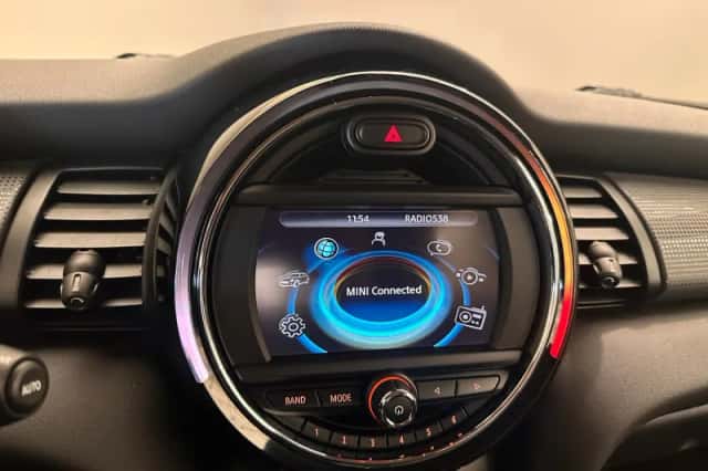MINI Mini (2016) thumbnail 17