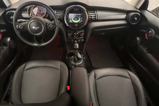 MINI Mini (2016) thumbnail 3