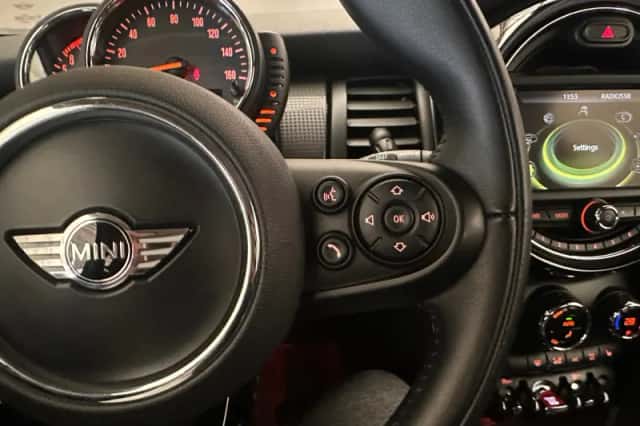 MINI Mini (2016) thumbnail 23