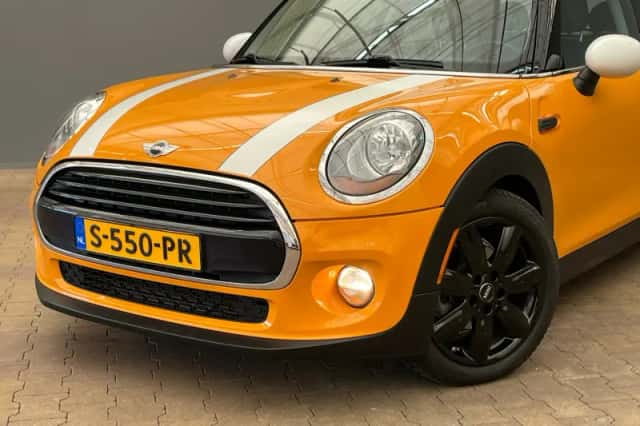 MINI Mini (2016) thumbnail 32