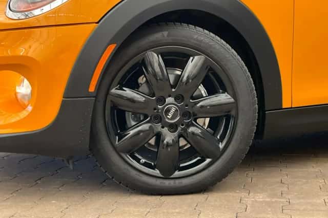 MINI Mini (2016) thumbnail 33