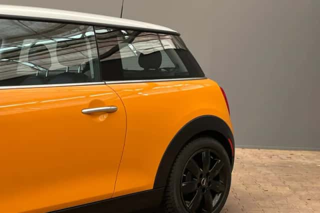 MINI Mini (2016) thumbnail 35