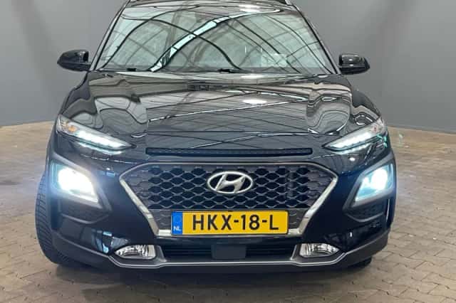 Hyundai Kona (2019) thumbnail 3