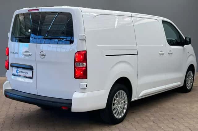 Opel Vivaro (2024) thumbnail 2