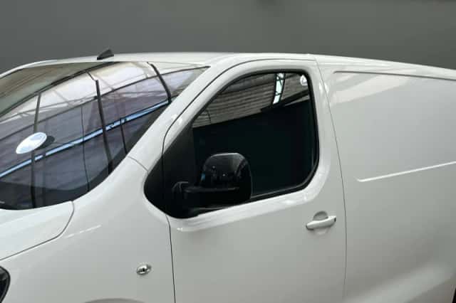 Opel Vivaro (2024) thumbnail 14