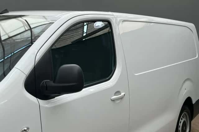 Opel Vivaro (2024) thumbnail 10