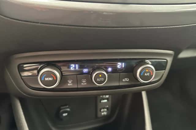 Opel Crossland (2024) thumbnail 5
