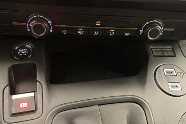 Opel Combo (2024) thumbnail 14