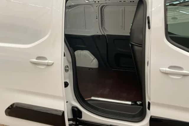 Opel Combo (2024) thumbnail 7