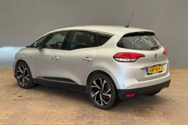 Renault Scénic (2018) thumbnail 3