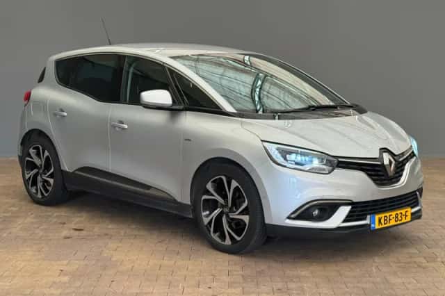 Renault Scénic (2018) thumbnail 25