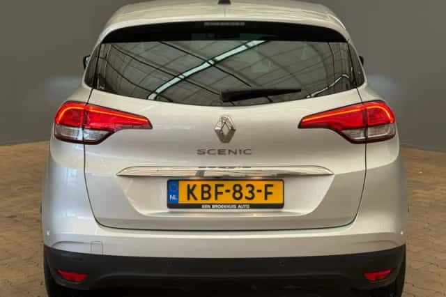 Renault Scénic (2018) thumbnail 4