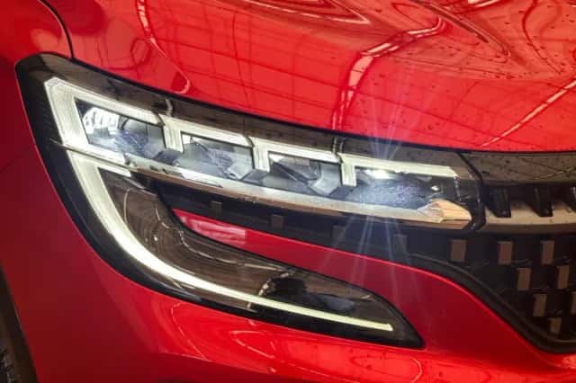 Renault Austral (2023) thumbnail 16