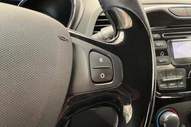 Renault Captur (2016) thumbnail 14