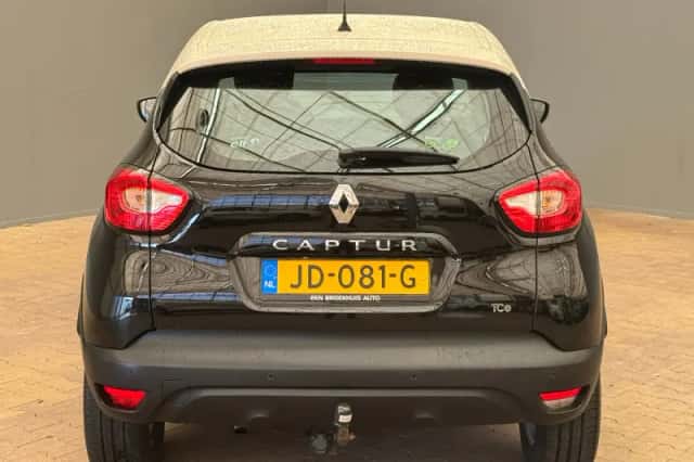 Renault Captur (2016) thumbnail 4