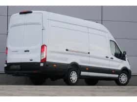 Ford Transit (2024) thumbnail 2