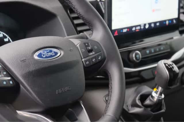 Ford Transit (2024) thumbnail 14
