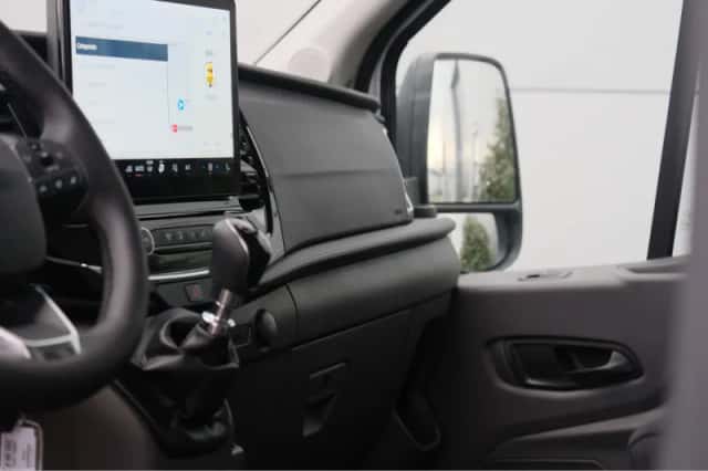 Ford Transit (2024) thumbnail 17