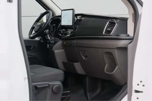 Ford Transit (2024) thumbnail 31