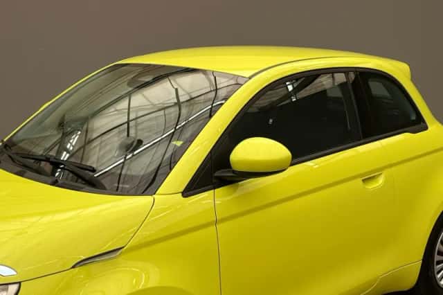 Fiat 500e (2024) thumbnail 6