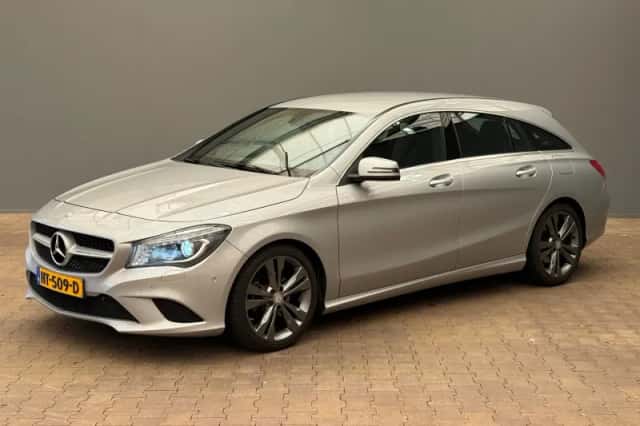 Mercedes-Benz CLA-Klasse (2015) thumbnail 1