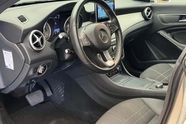 Mercedes-Benz CLA-Klasse (2015) thumbnail 20