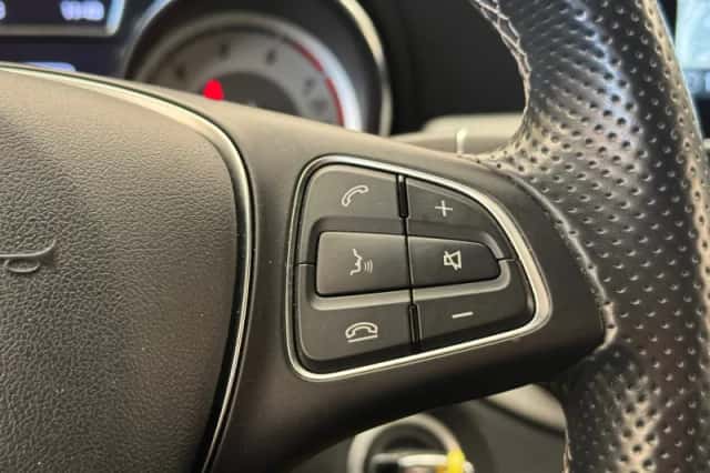 Mercedes-Benz CLA-Klasse (2015) thumbnail 21