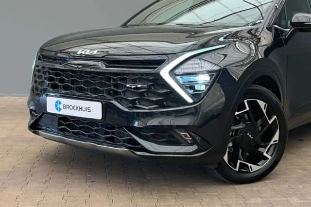 Kia Sportage (2023) thumbnail 3
