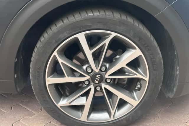 Kia Niro (2019) thumbnail 17