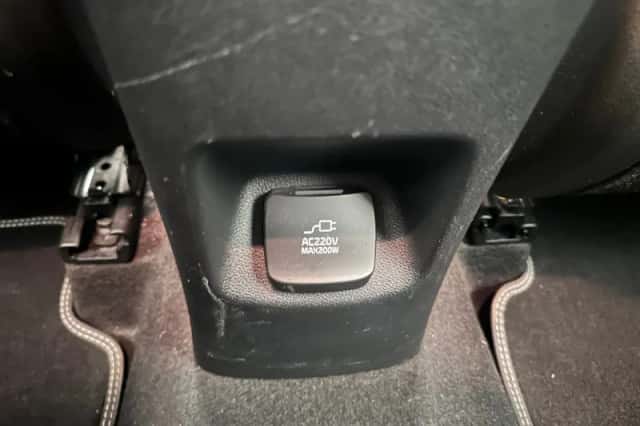 Kia Niro (2019) thumbnail 22