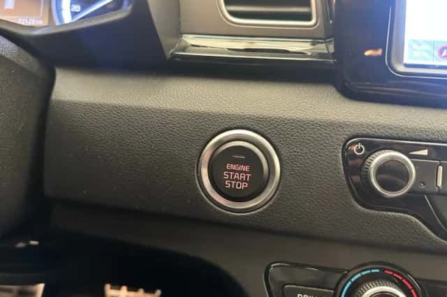 Kia Niro (2019) thumbnail 23