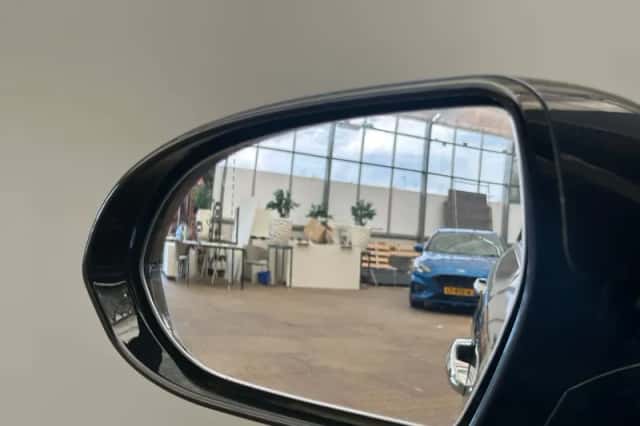 Kia Niro (2019) thumbnail 30